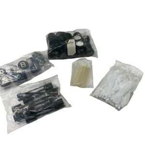 Assorted BEAUTYCOUNTER sample supplies